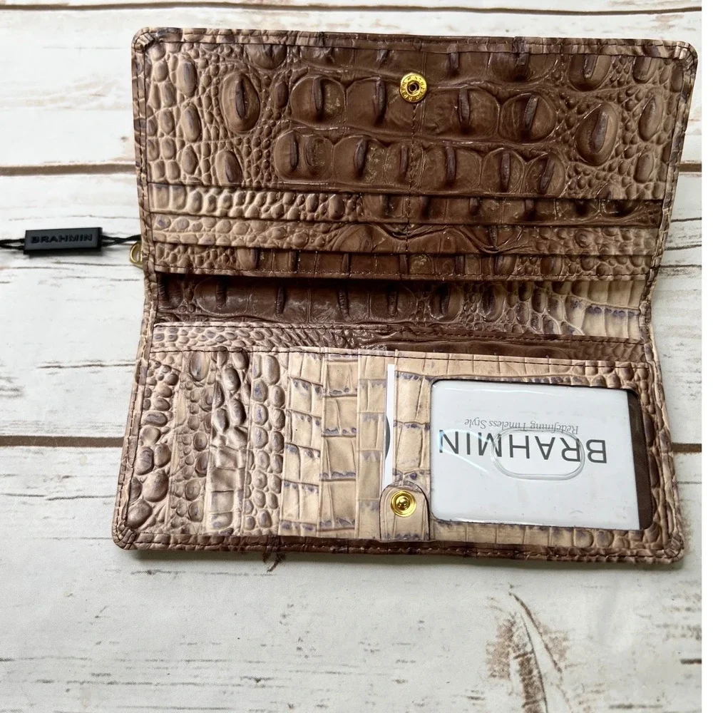 Brahmin NWOT Ady Wallet Amaretto Melbourne Brown Croc Leather K59151TM OS